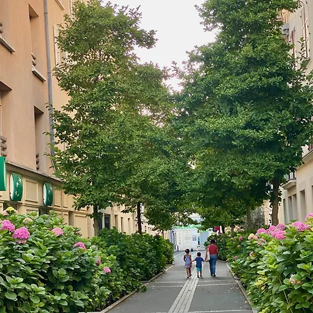 Confort - Proche La Defense - Stade Arena - Paris 10 Min - Ideal Affaires Tourisme Apartment *